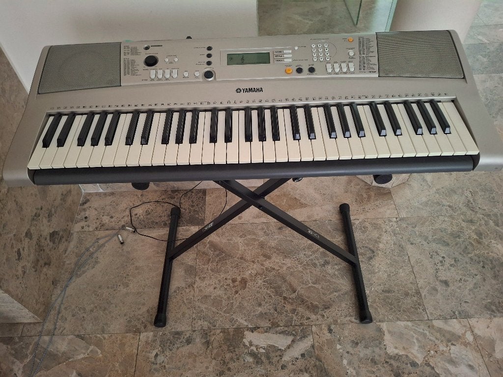 Yamaha arrangeur toetsenbord met 61 toetsen, Muziek en Instrumenten, Ophalen, 61 toetsen, Yamaha, Zo goed als nieuw