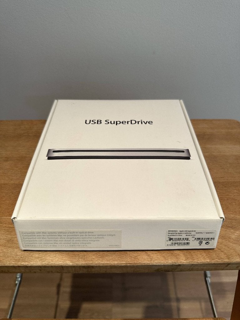 Apple USB SuperDrive Externe DVD speler, Computers en Software, Optische drives, Ophalen, Zo goed als nieuw, Extern, MacOS
