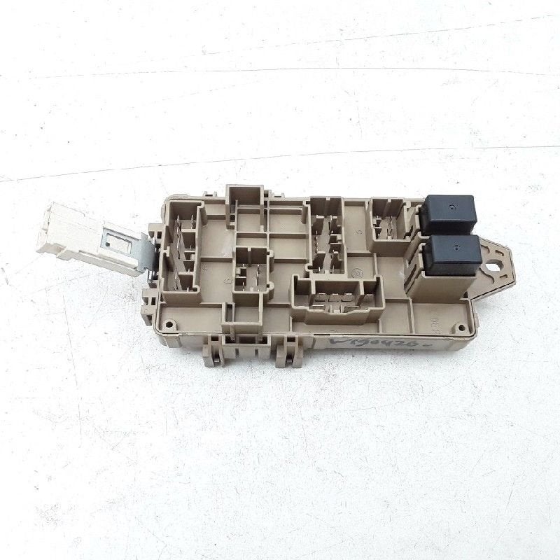 BOITIER FUSIBLES Subaru Forester (SG) (01-2002/05-2008), Utilisé, Subaru