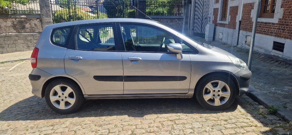 Honda Jazz 1.4 2006, Autos, Honda, Entreprise, Jazz, ABS, Airbags, Air conditionné, Alarme, Climatisation automatique, Bluetooth