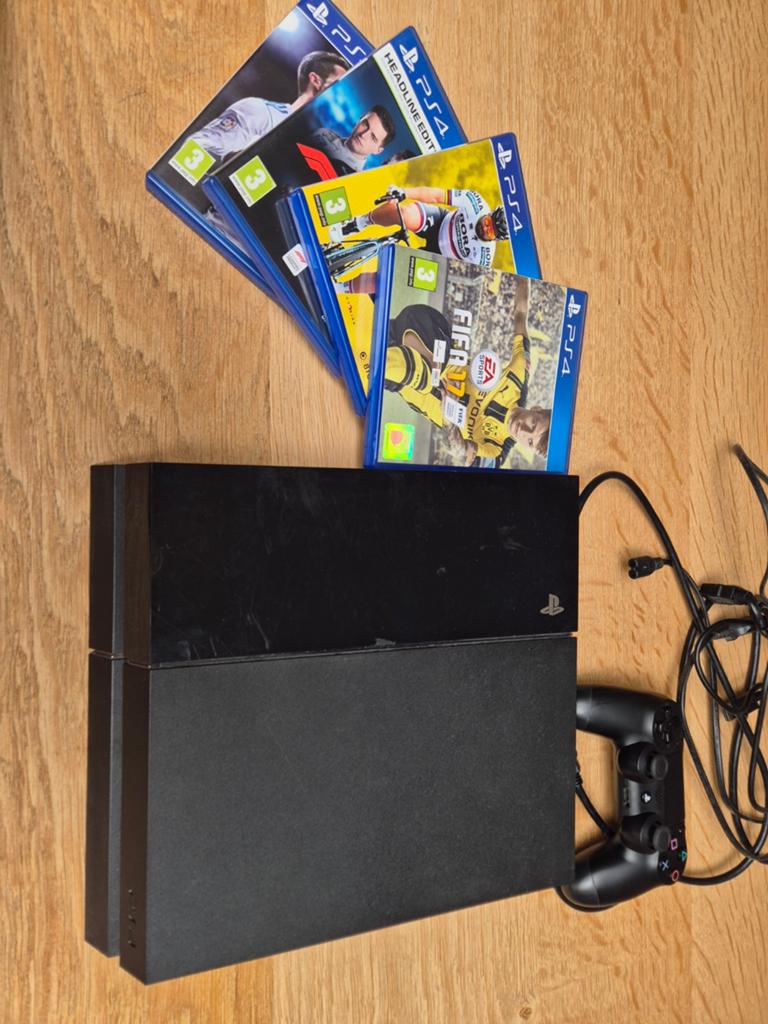 PS4 met Sony controller en 4 spelletjes, Ophalen of Verzenden