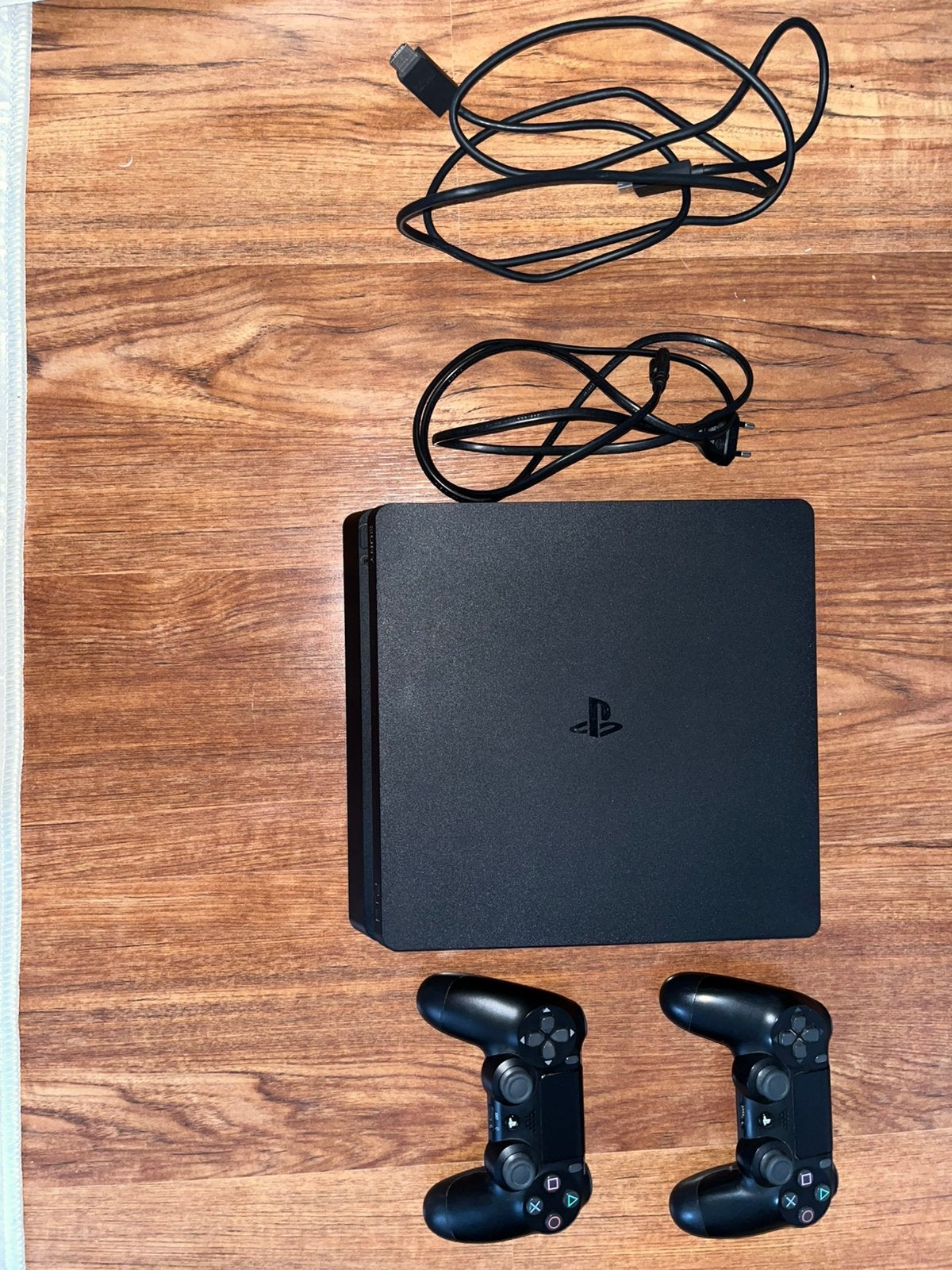 Playstation 4 Slim Edition, Ophalen of Verzenden, Zo goed als nieuw