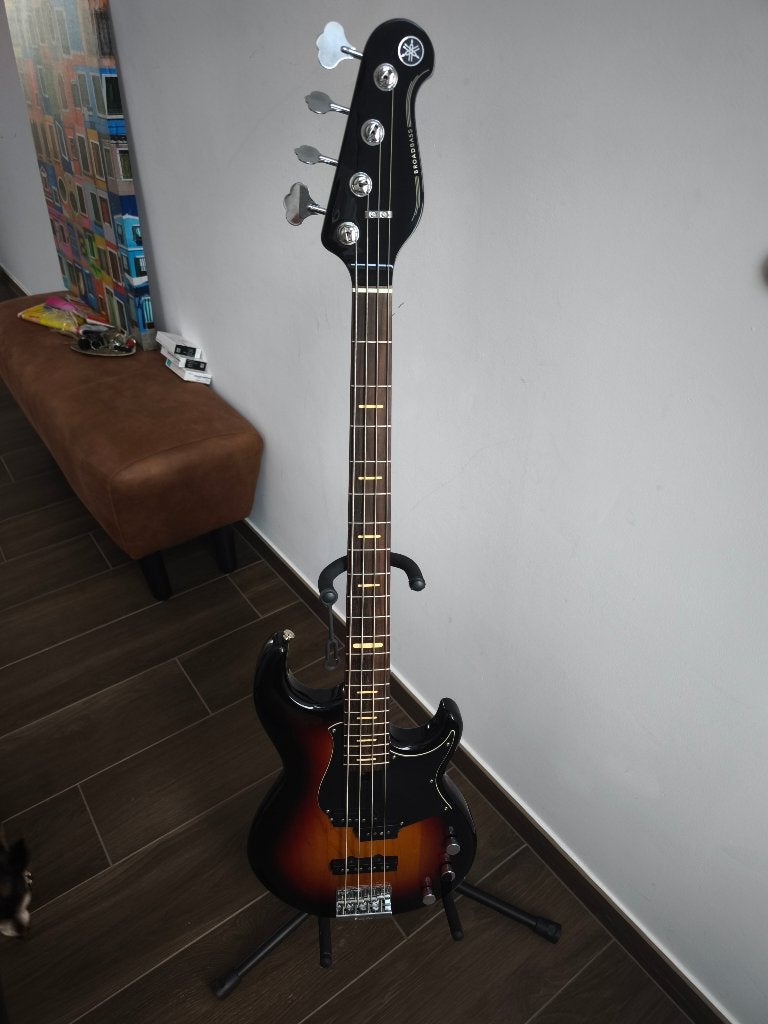 Yamaha BBP34, Musique & Instruments, Instruments à corde | Guitares | Basses, Enlèvement, Comme neuf, Électrique