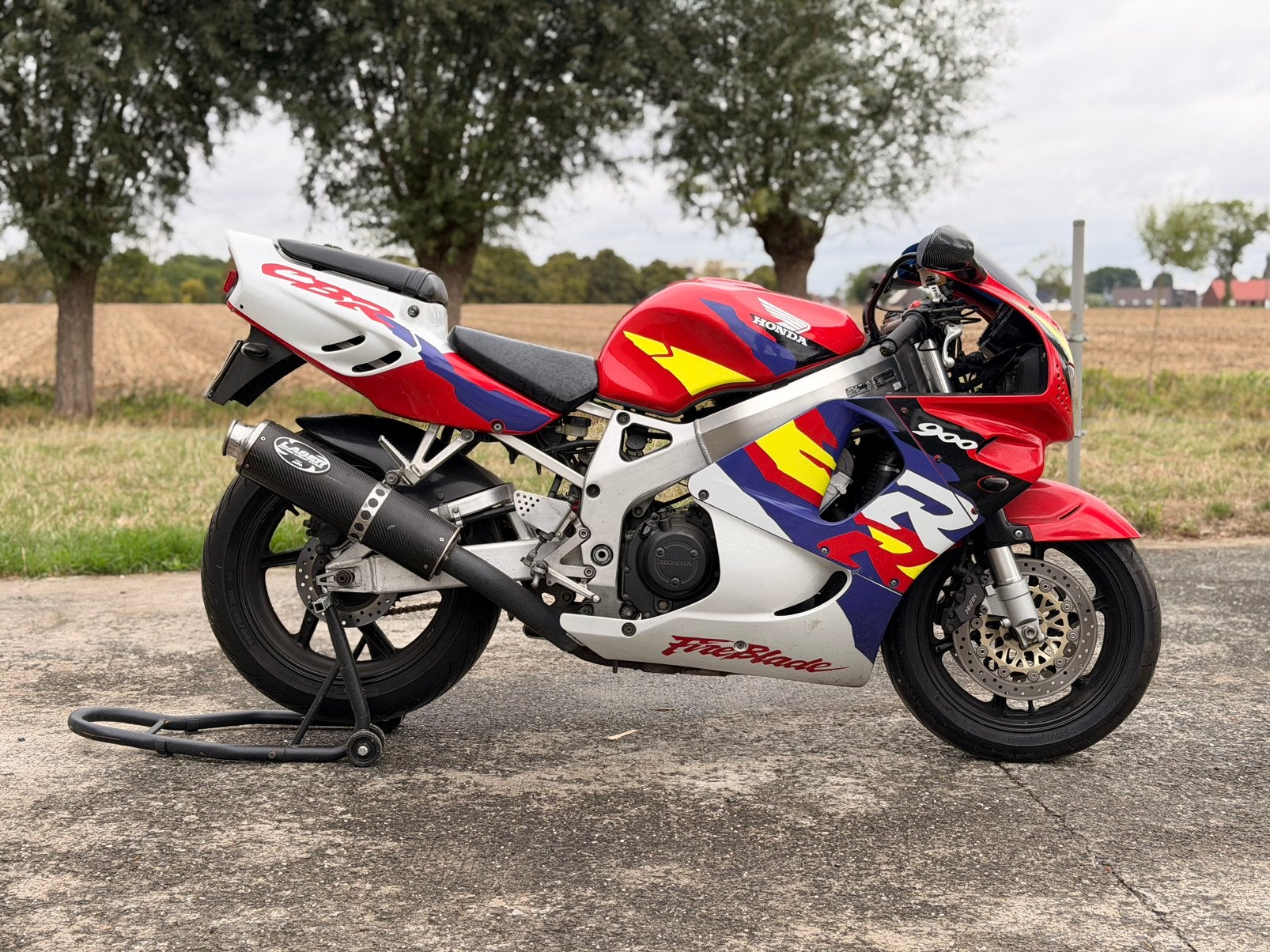 Honda cbr fireblade 900rr vaste lage prijs, Motoren, Motoren | Honda, Particulier, Sportuitlaat