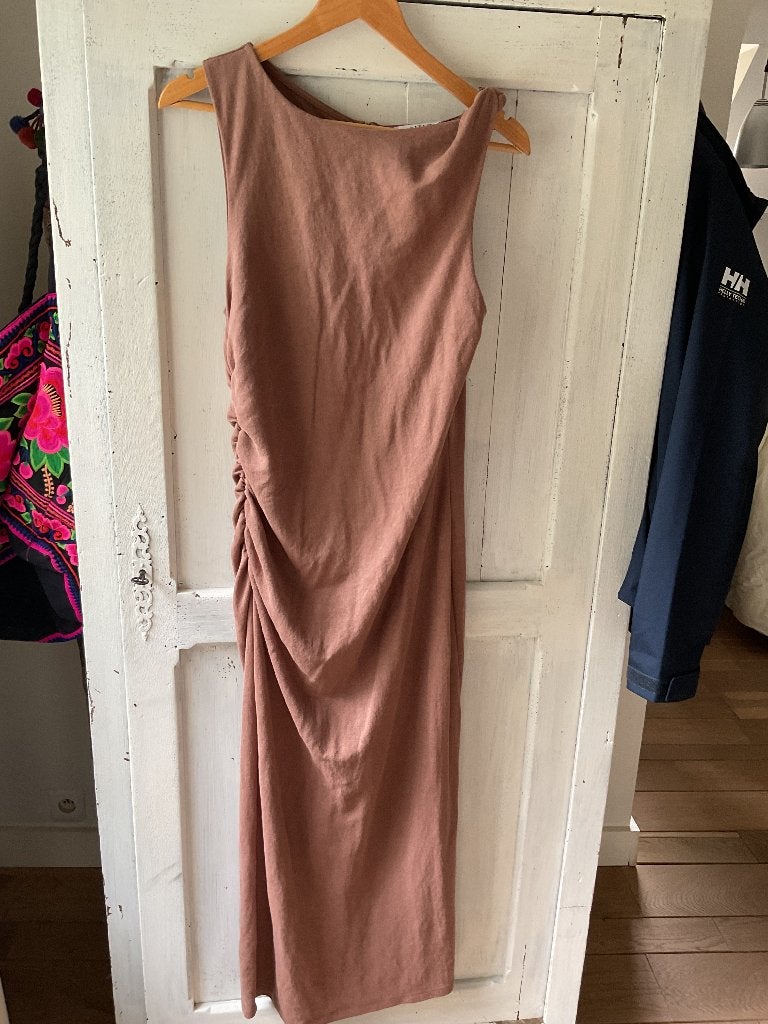 Prachtige lange jurk, super tof model, EDITED. Medium, Kleding | Dames, Jurken, Edited, Ophalen of Verzenden, Maat 38/40 (M)
