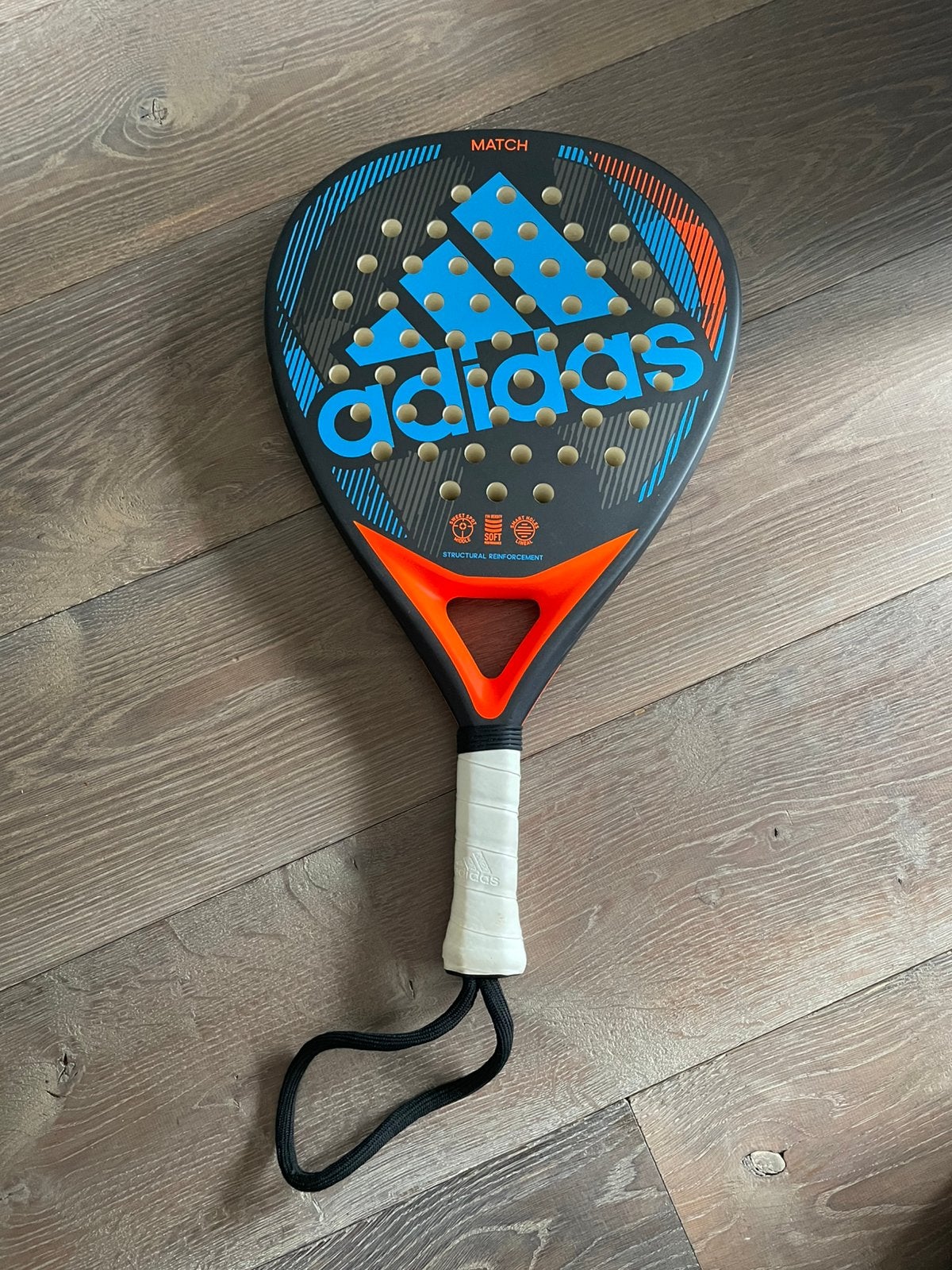 Padel racket adidas, Sport en Fitness, Padel, Ophalen, Zo goed als nieuw