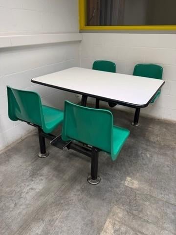 meubel, Kantine of Aula, Ophalen, Gebruikt, Tafel