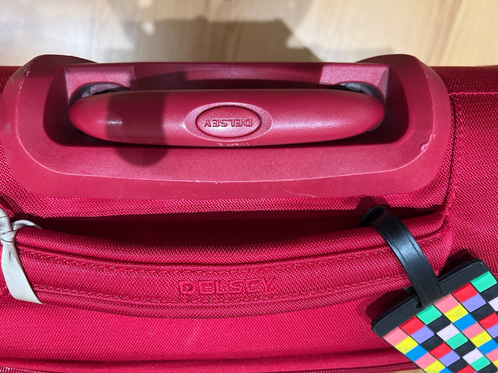 Valise Delsey cabine, Enlèvement ou Envoi, Plastique dur, Utilisé, Moins de 50 cm