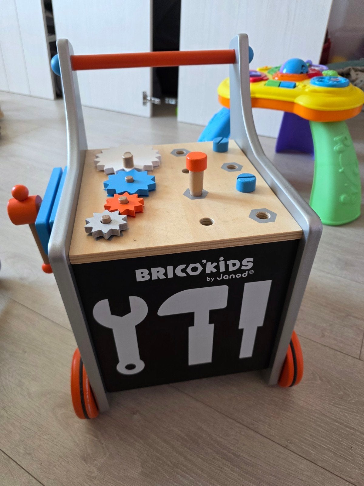 Janod Brico'Kids loopwagen / houten werkbank – compleet, Ophalen
