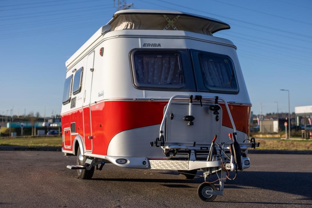 Eriba Touring Caravan Rockabilly, Coin salon convertible, 5 à 6 mètres, 750 - 1000 kg, Particulier