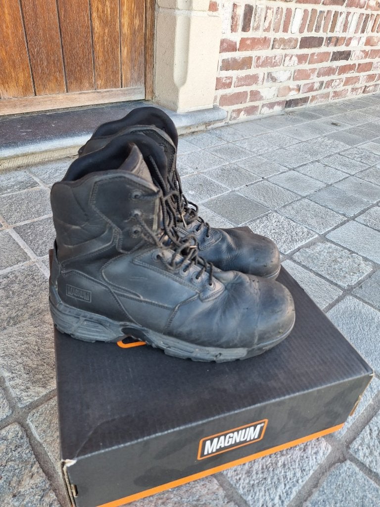 magnum hoge werkschoenen - maat 45, Bricolage & Construction, Vêtements de sécurité, Enlèvement, Comme neuf