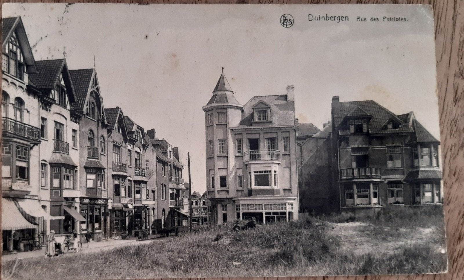 Carte postale KNOKKE DUINBERGEN LES VILLAS RUE DES PATRIOTTE, Enlèvement ou Envoi