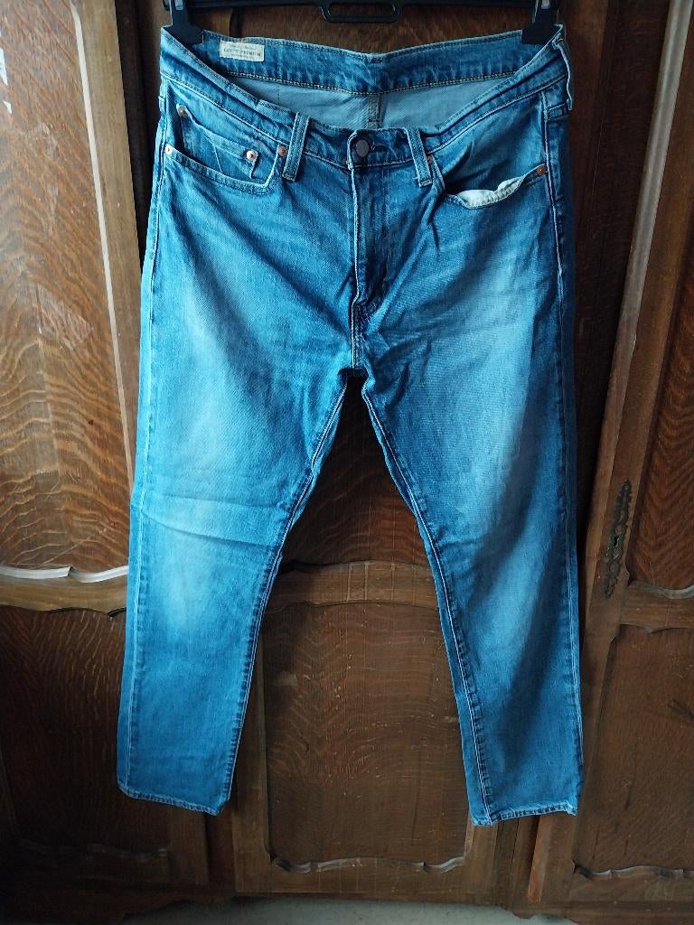 Jeans levis 34/32, Enlèvement ou Envoi, Comme neuf, Bleu, Autres tailles de jeans