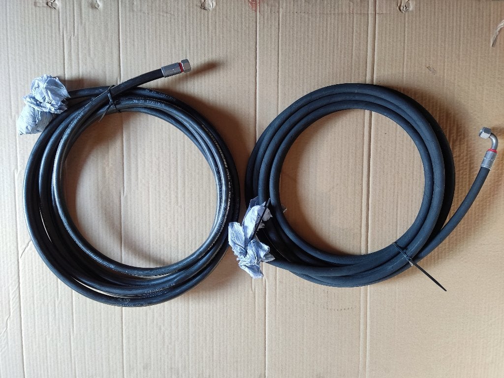 Hydraulische slangen - Hydrauliek slangen, Ophalen, Zo goed als nieuw