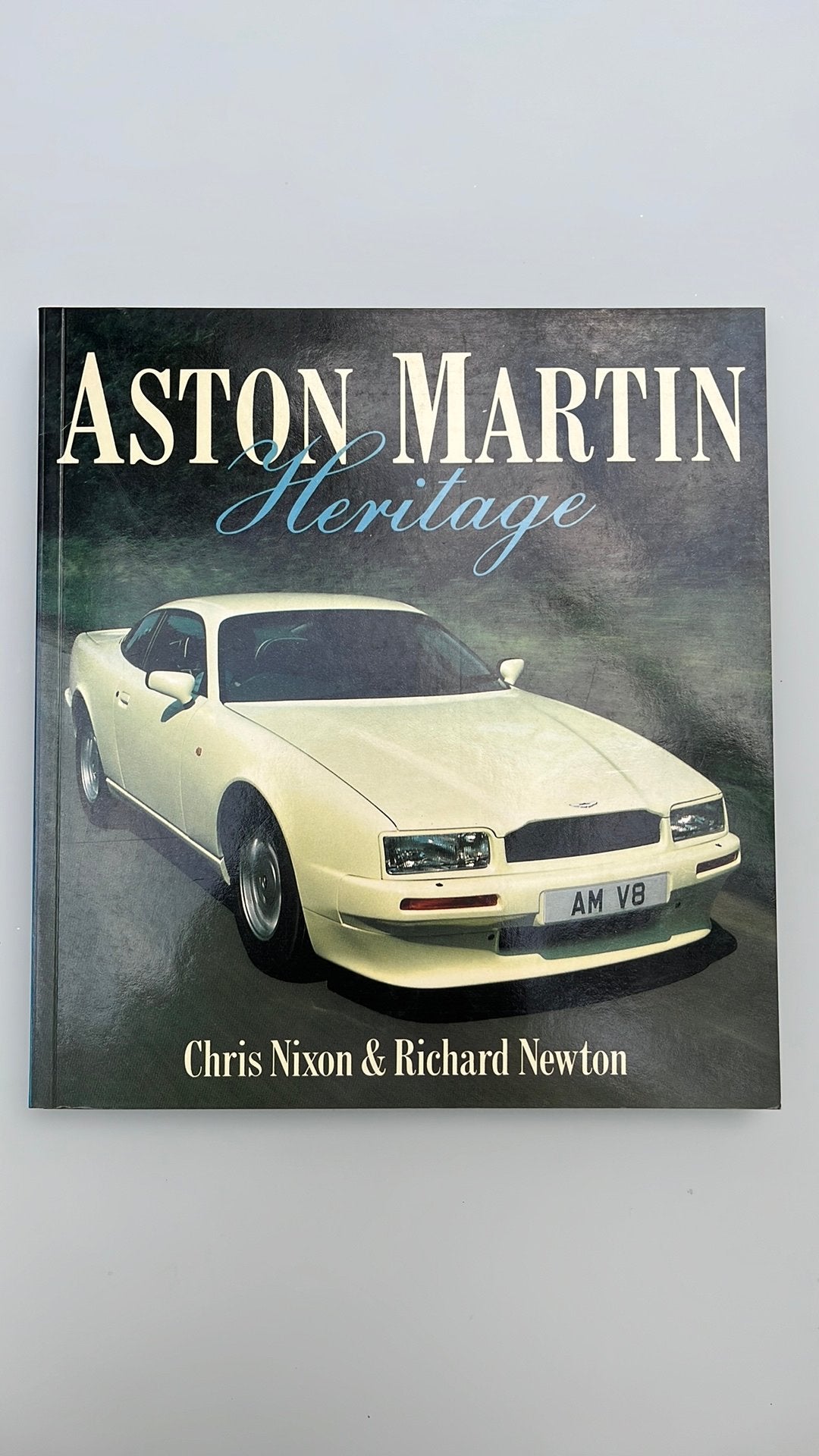 Aston Martin - The Heritage, Ophalen of Verzenden, Zo goed als nieuw, Overige merken
