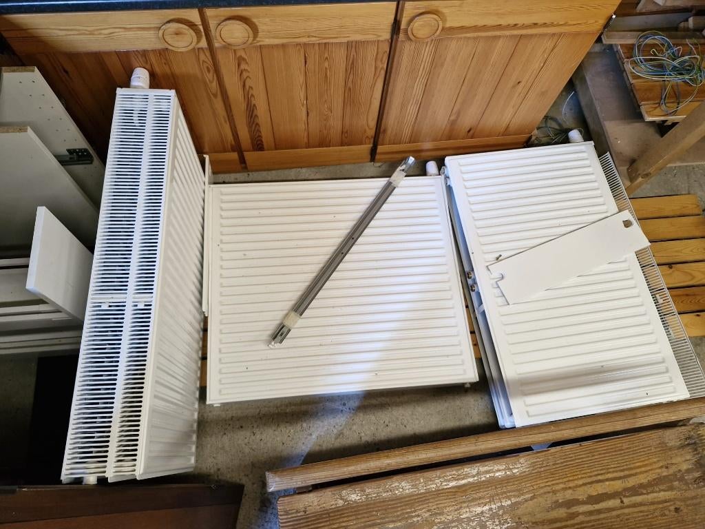 Radiatoren, Ophalen, 30 tot 80 cm, Radiator, Zo goed als nieuw