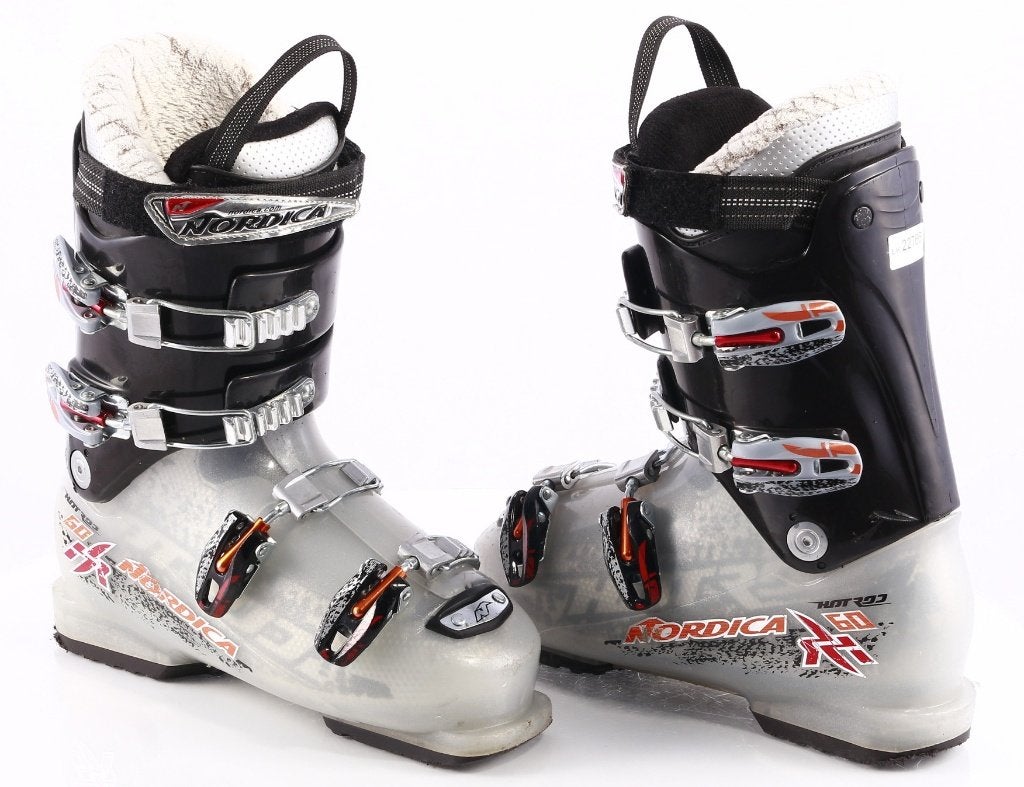 38 ; 38.5 Chaussures de ski EU pour femmes NORDICA HOTROD 60, Sports & Fitness, Carving, Utilisé, Nordica, Chaussures