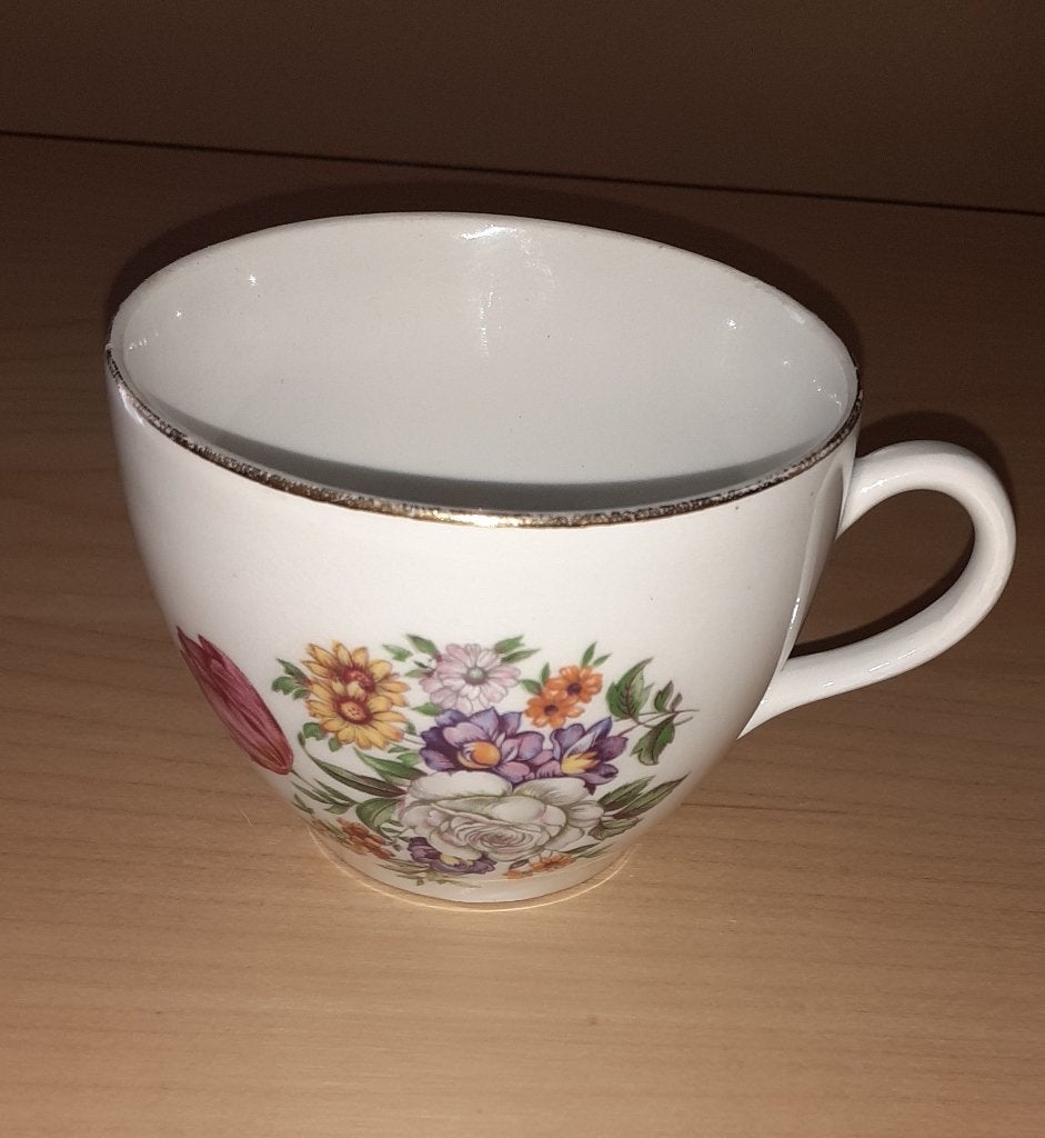 Tasse  signée DITMARURBACH N67, Enlèvement