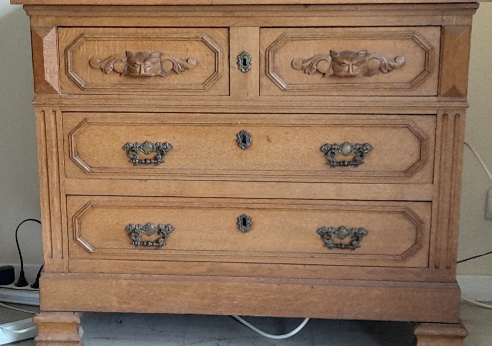 Petite commode en chêne à 4 tiroirs, Maison & Meubles, Armoires | Commodes, 3 ou 4 tiroirs, 25 à 50 cm, Moins de 100 cm, Enlèvement