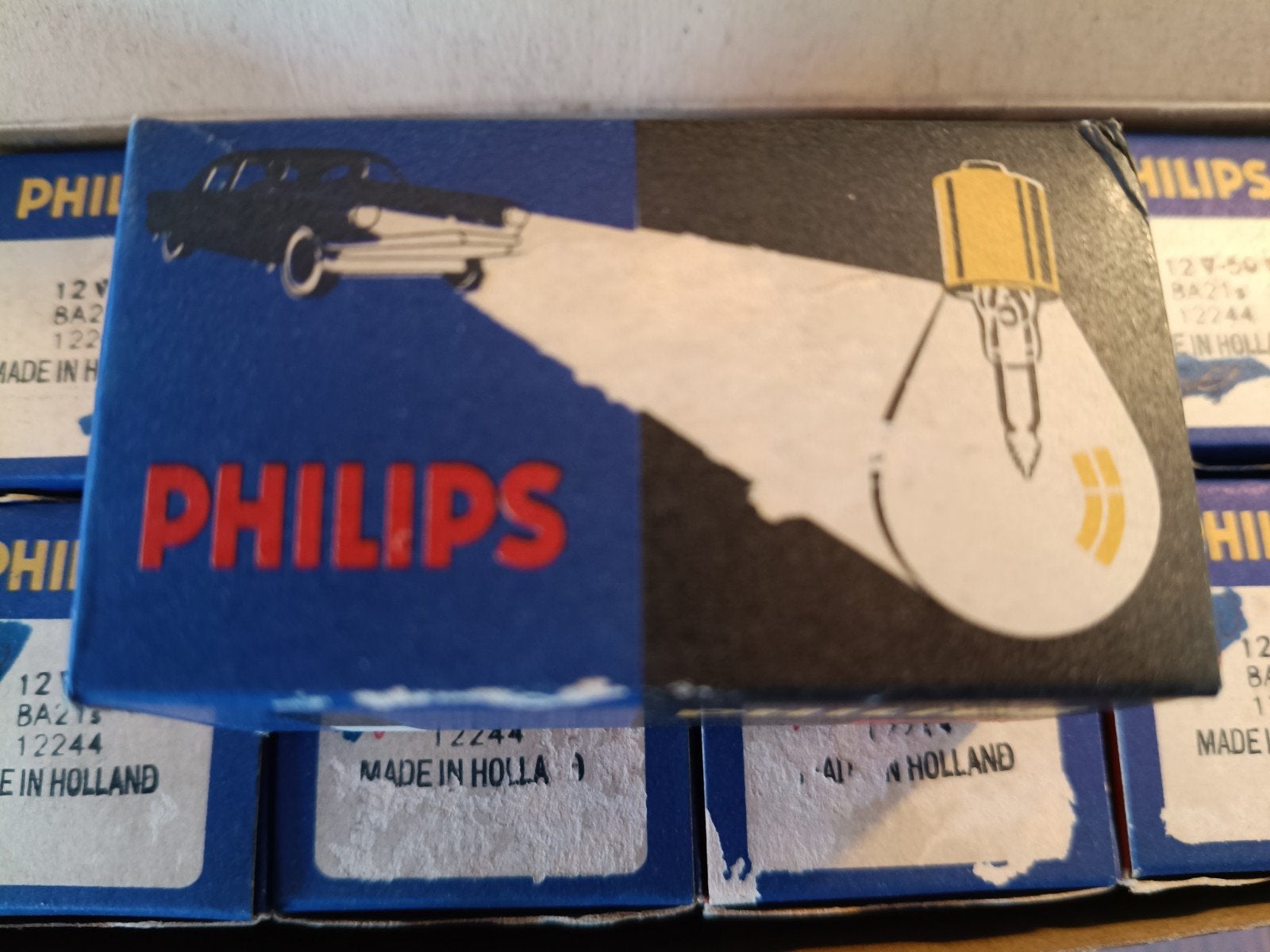 Philips NOS Marchal-fitting 10X BA21s, Ophalen of Verzenden, Oldtimer onderdelen