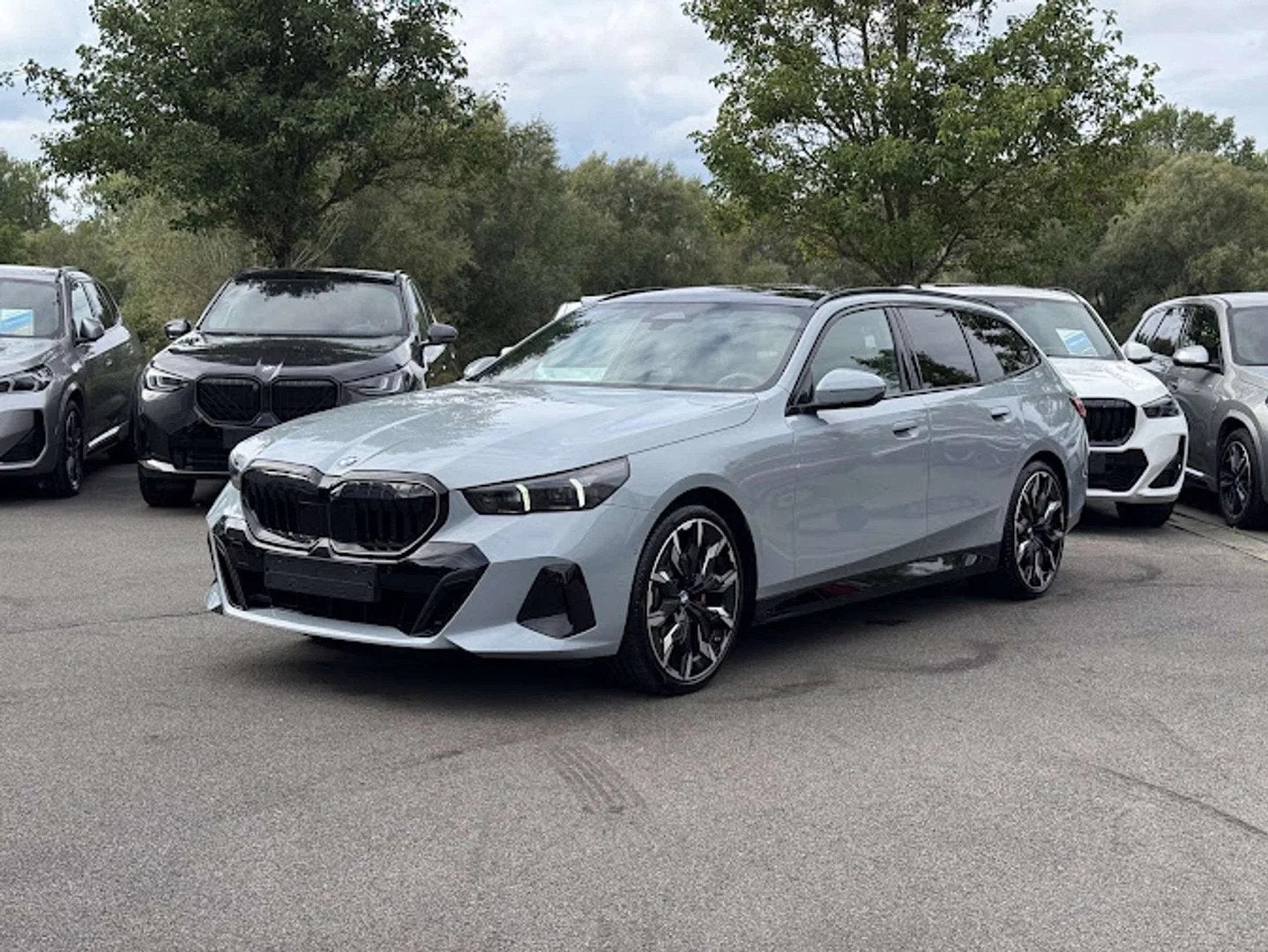 BMW 5 Serie 520 i Touring M Sport Pro / FULL ! * COMING SOON, Cuir, Argent ou Gris, Euro 6, Entreprise
