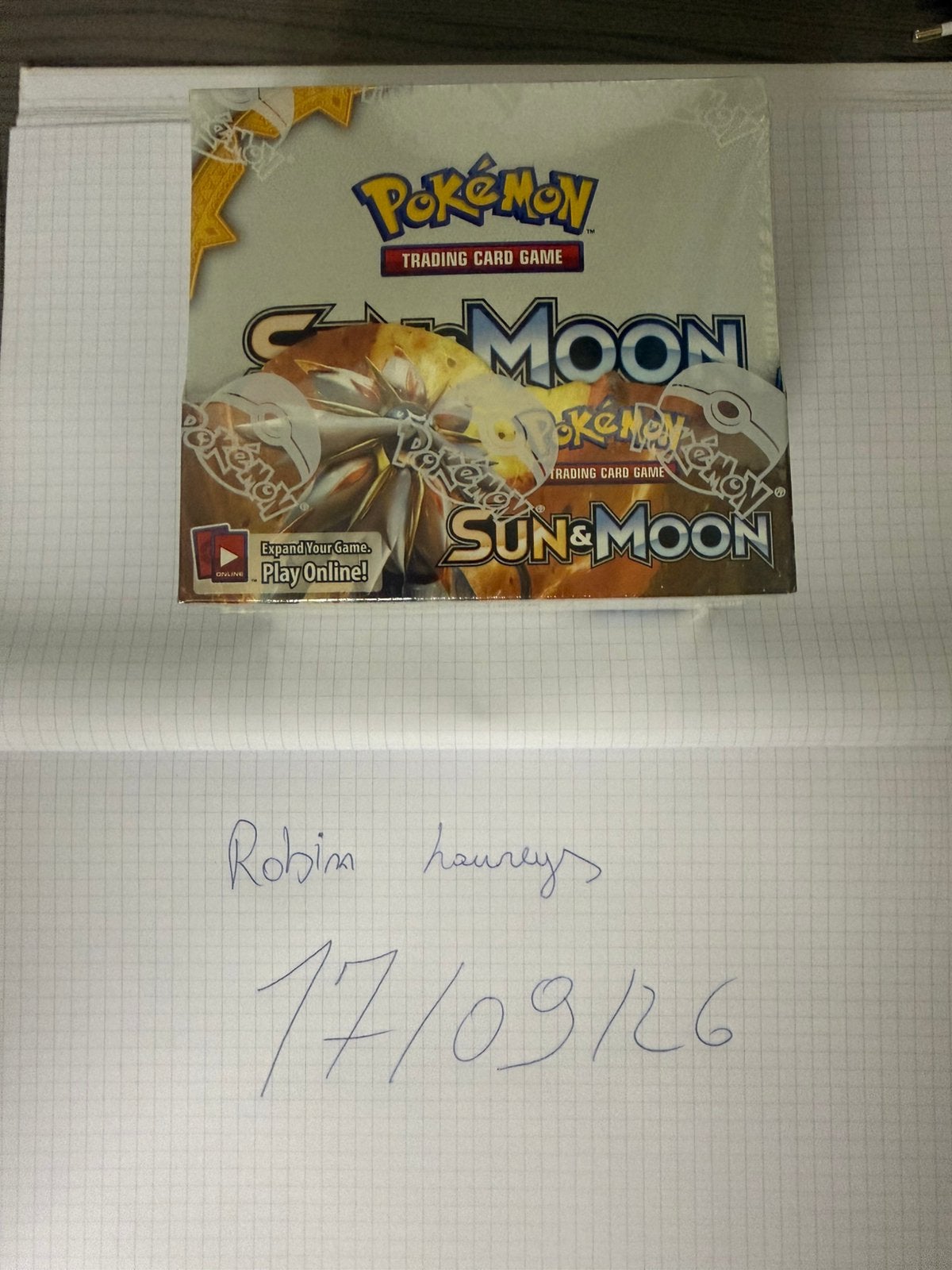 Sun & Moon base set booster box, Ophalen, Nieuw, Booster