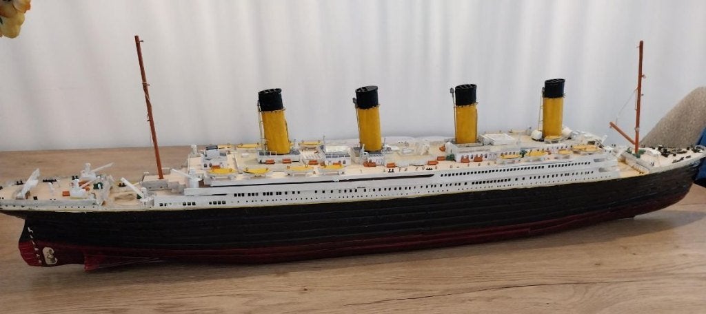 Groot Hout Model RMS Titanic 91 cm schaal 1:300 eyecatcher, Hobby en Vrije tijd, Ophalen, Gebruikt