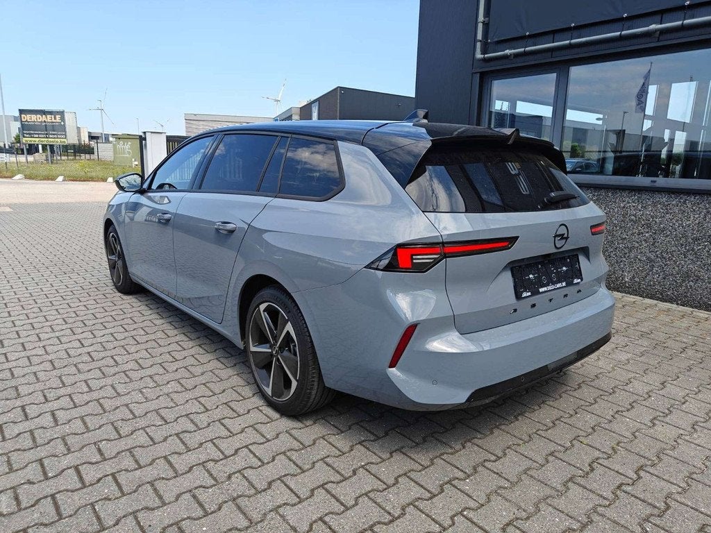 Opel Astra Sports Tourer 1.2 Turbo GS /LED/360/Keyless/Adapt, Gebruikt, Zwart, 1199 cc, https://public.car-pass.be/vhr/7dd4db8f-b4ee-44f0-8651-a75fd47a471a