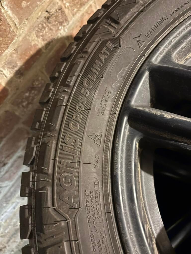 zwarte velgen met nieuwe banden michelin 5x112, Ophalen, Zo goed als nieuw