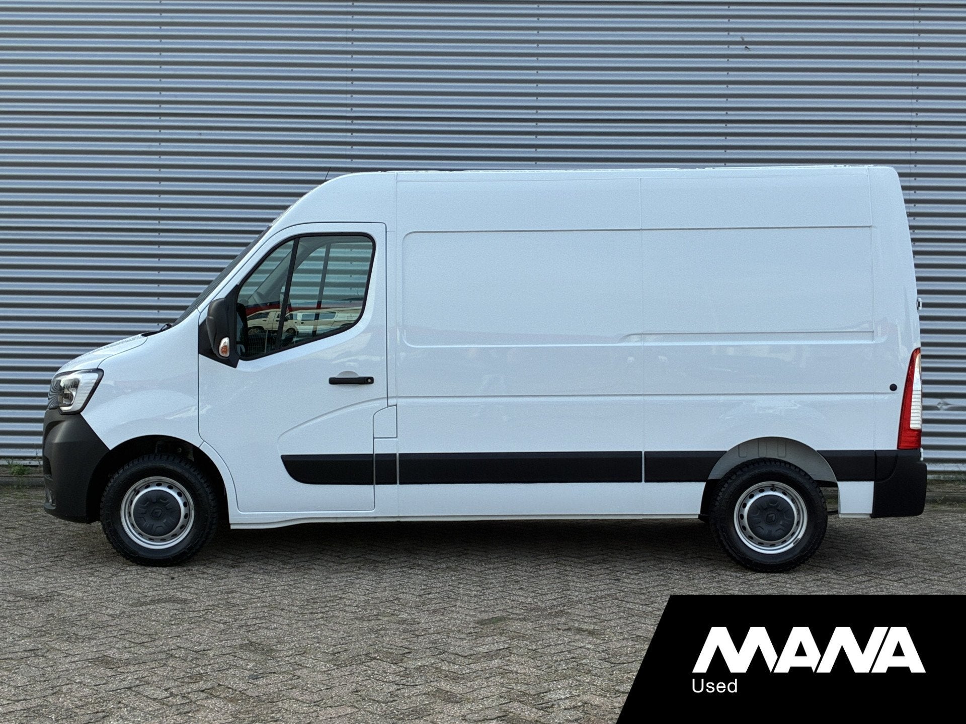 Renault Master T35 2.3 dCi 135 L2H2 Airco Bluetooth Sensoren, Autos, Achat, Euro 6, Entreprise, 3 places