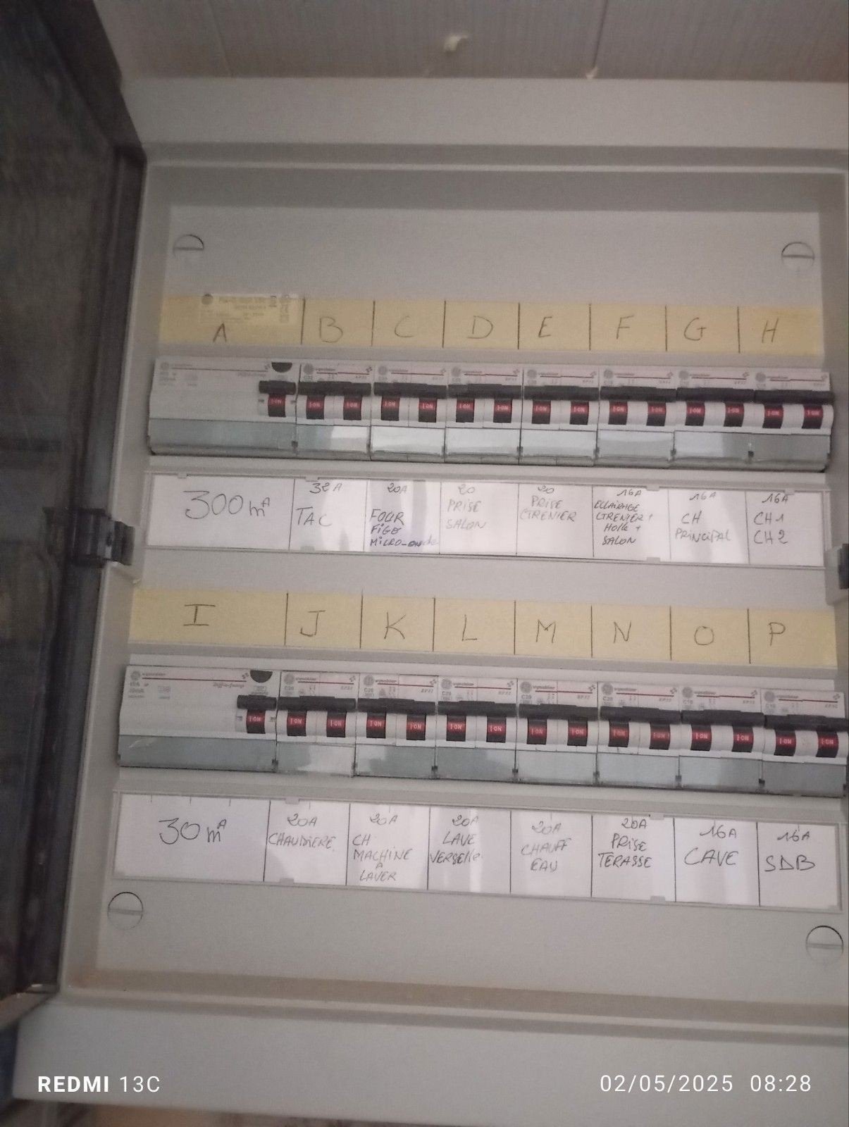 Mise en conformité électricité + installation panneaux solai