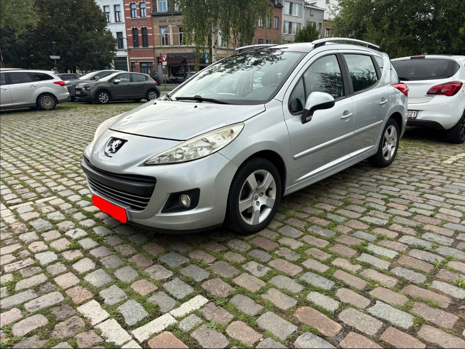 peugoet 207 benzine 2011 met keuring, Auto's, Particulier, Euro 5, Trekhaak, Te koop