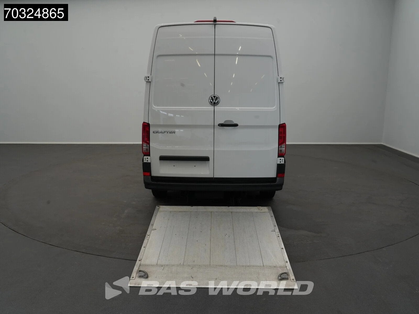 Volkswagen Crafter 177pk 500KG Laadklep Automaat L3H3 Navi A, Auto's, Bestelwagens en Lichte vracht, Gebruikt, Euro 6, 4 cilinders