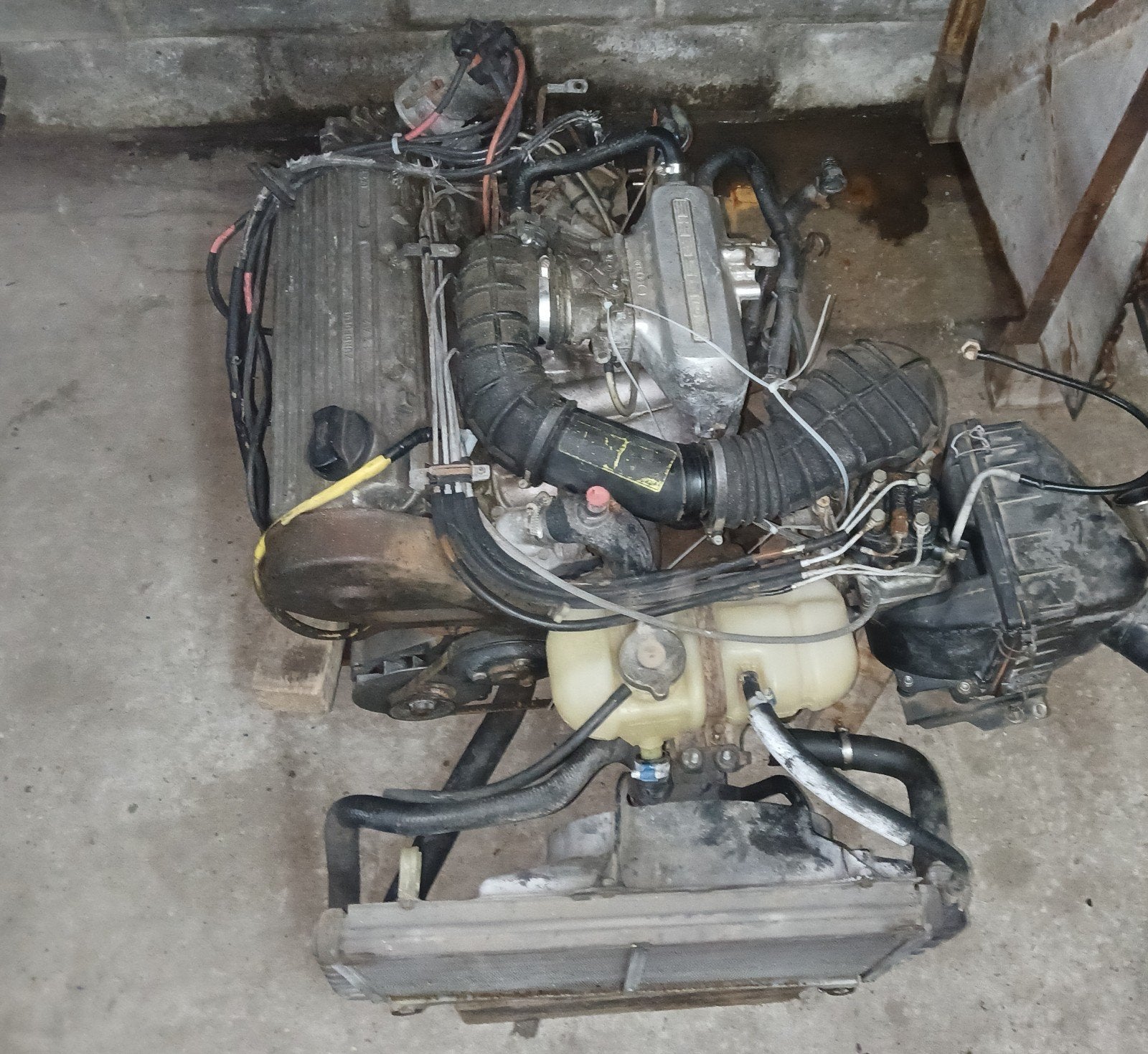 Moteur Porsche 924 2000 cc 1983 avec barillet de radiateur., Enlèvement, Porsche