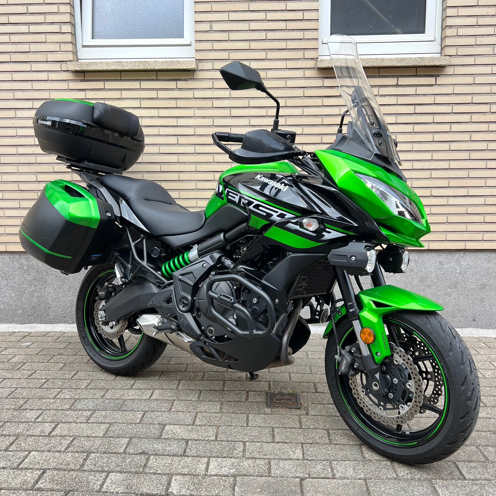 Kawasaki Versys 650 Grand Tourer, Motos, Permis Moto A, Plus de 35 kW, 2 cylindres, Particulier