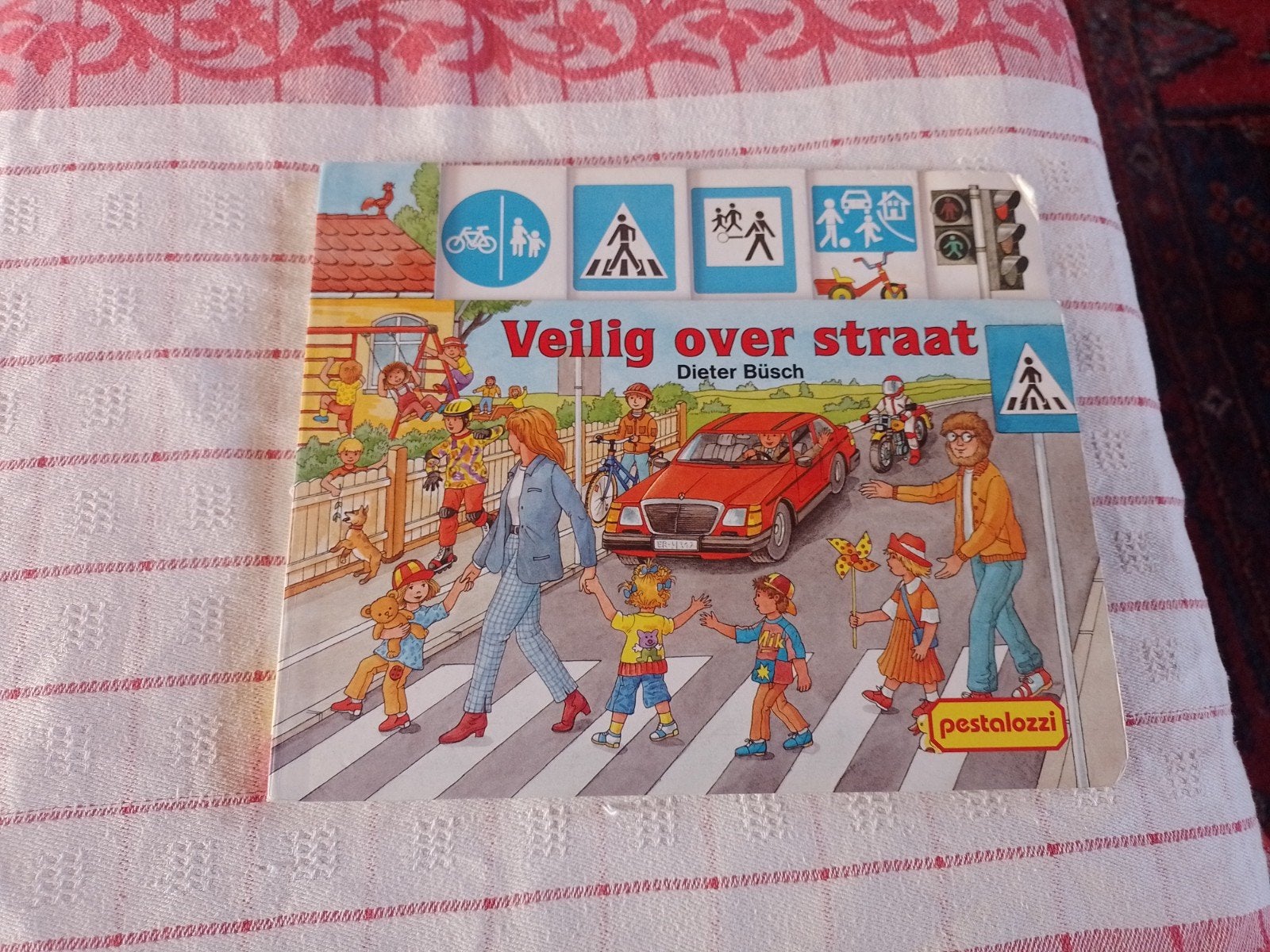 veilig over straat, Boeken, Prentenboeken en Plaatjesalbums, Ophalen of Verzenden