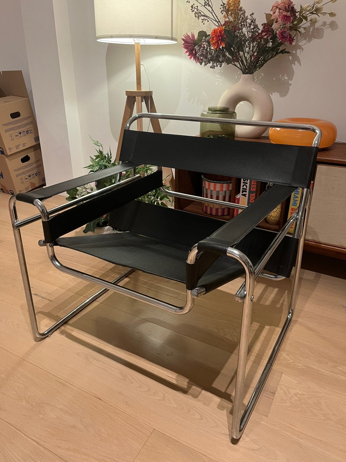 Wassily design stoel (marcel breuer), Huis en Inrichting, Ophalen, Zo goed als nieuw
