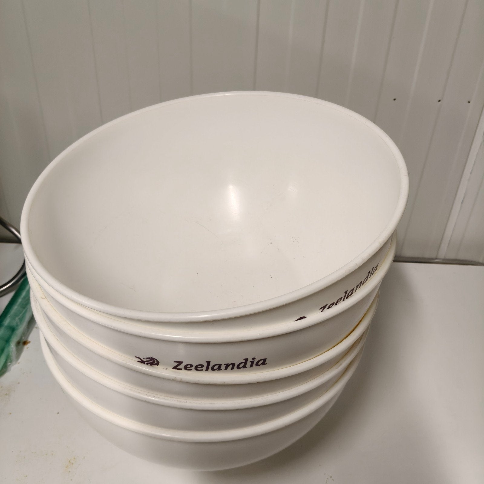 5 Mengkommen, uit stopzetting bakkerij, Zakelijke goederen, Ophalen