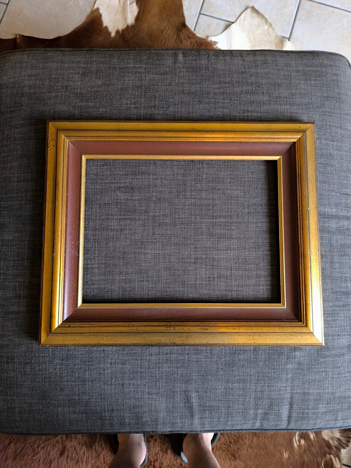 Ancien cadre décoratif bois doré  – 56  45 cm, Enlèvement