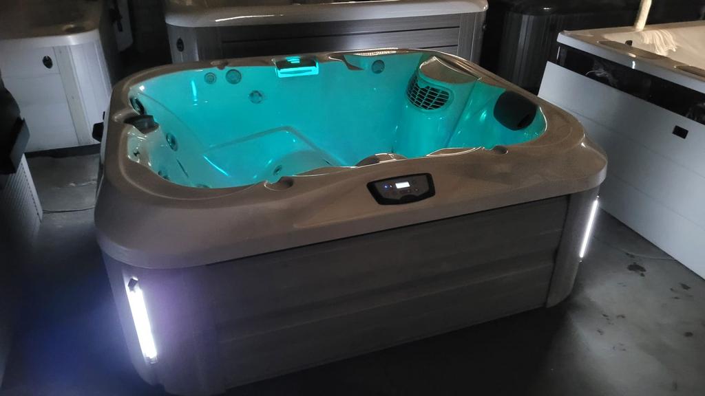 Jacuzzi j-315, Ophalen of Verzenden, Zo goed als nieuw, Verlichting