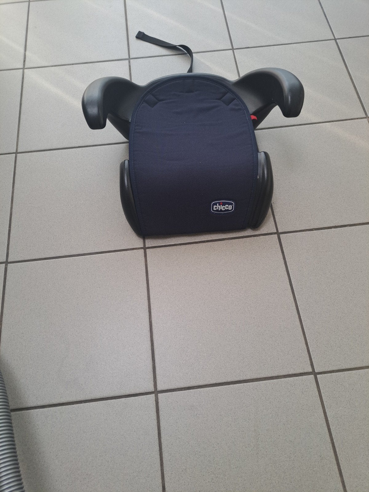 2 Chicco autostoeltjes, Kinderen en Baby's, Autostoeltjes, Ophalen, Autogordel, 15 t/m 36 kg, Zo goed als nieuw