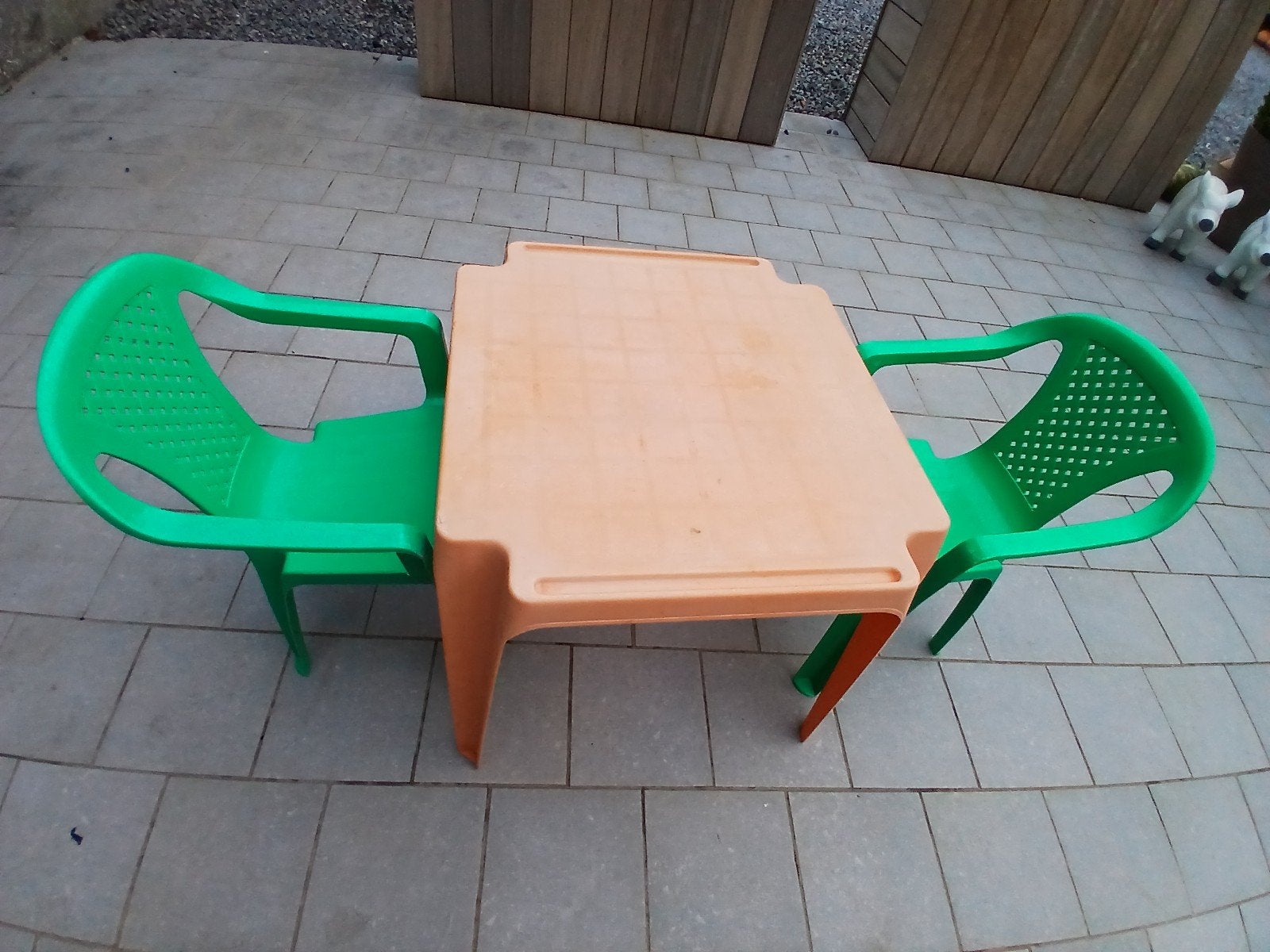 tafeltje + 2 stoeltjes, Kinderen en Baby's, Ophalen
