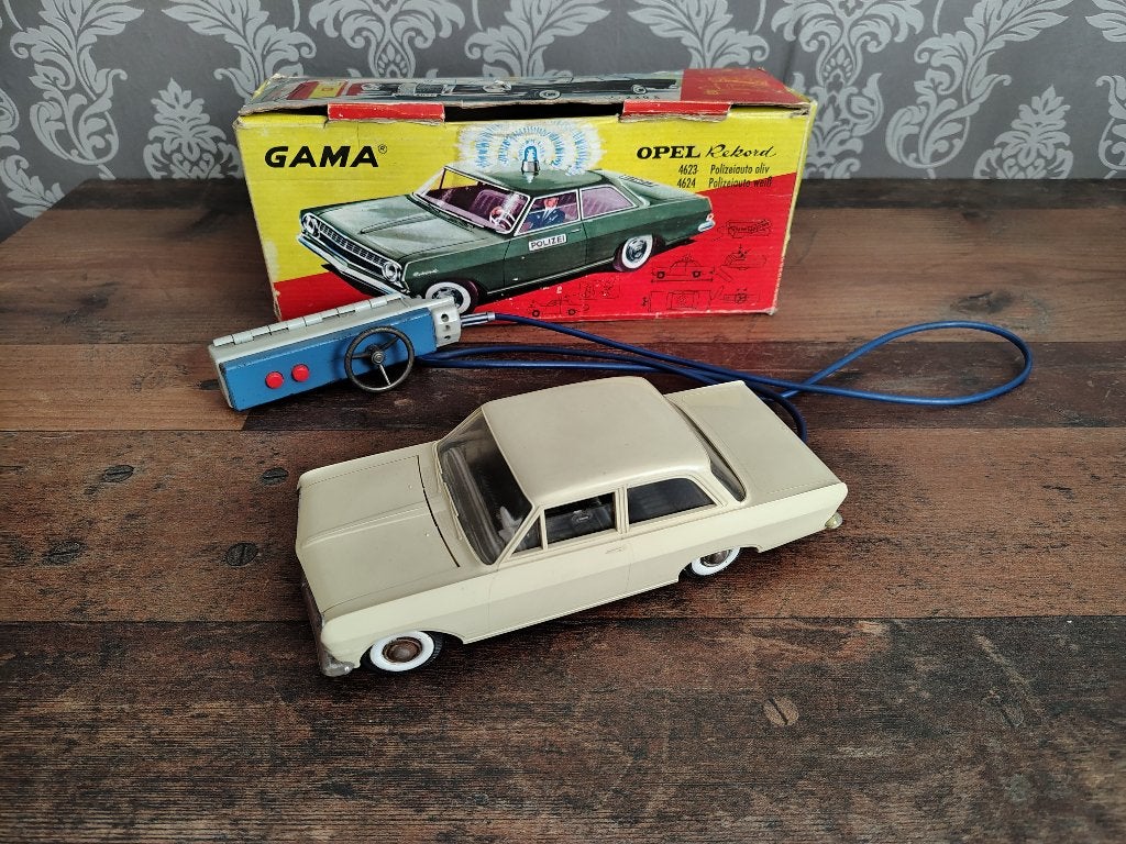 Opel Record (1963) Gama / Germany / Draad besturing 22cm, Envoi