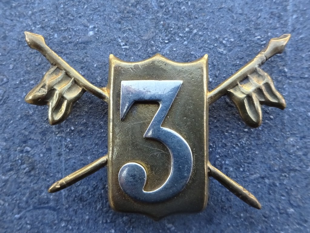 BELGIQUE WW1: ABL / 3EME RGT DE LANCIERS - INSIGNE DE CASQUE, Verzamelen, Verzenden, Landmacht, Embleem of Badge