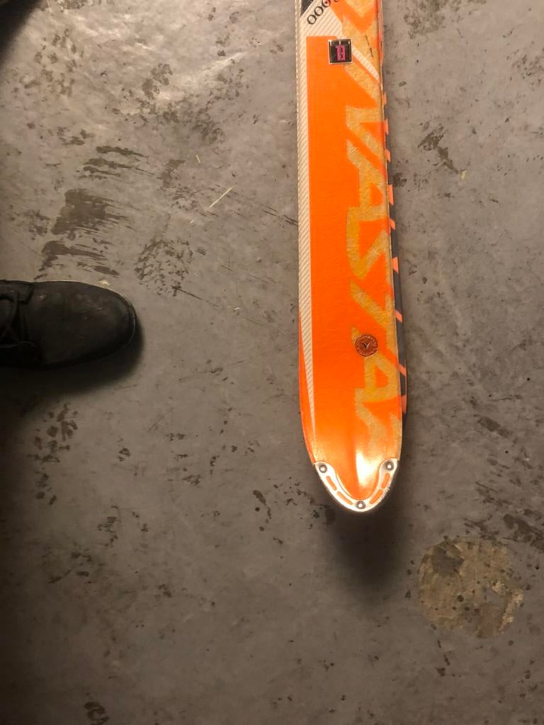 Ski Dynastar, Ophalen