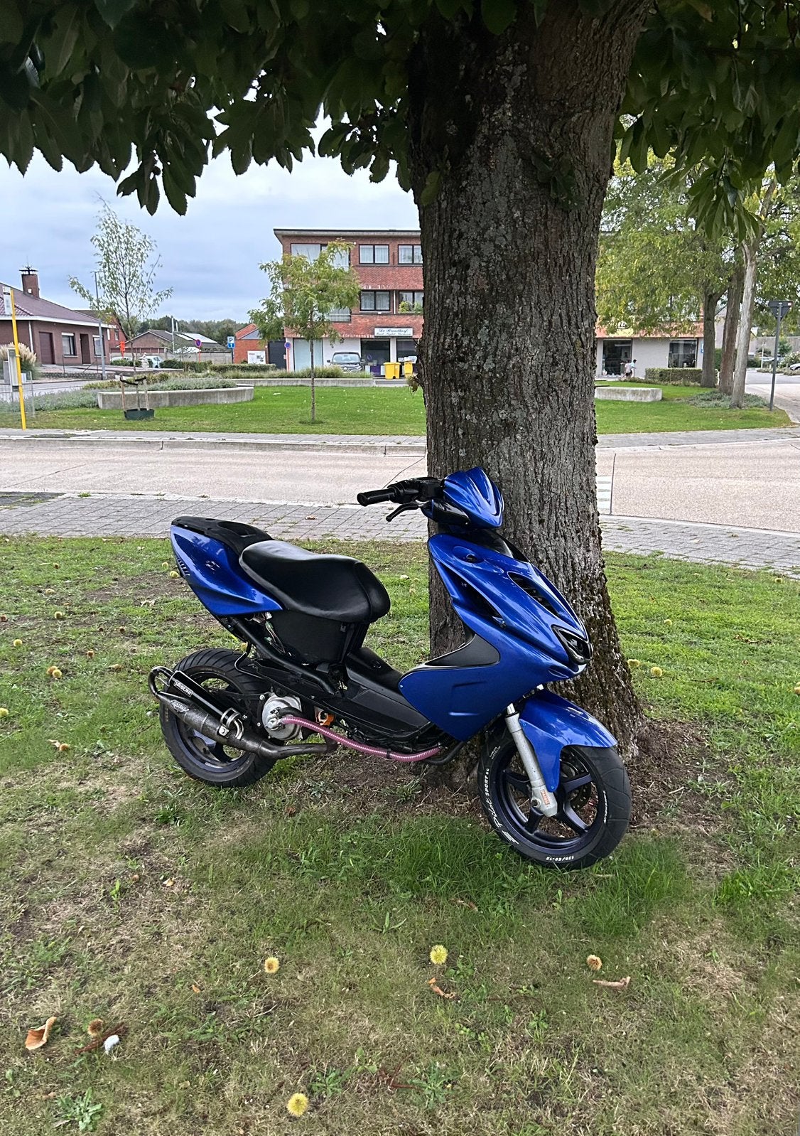 Aerox 70cc b klasse, Fietsen en Brommers, Ophalen, Zo goed als nieuw, Aerox