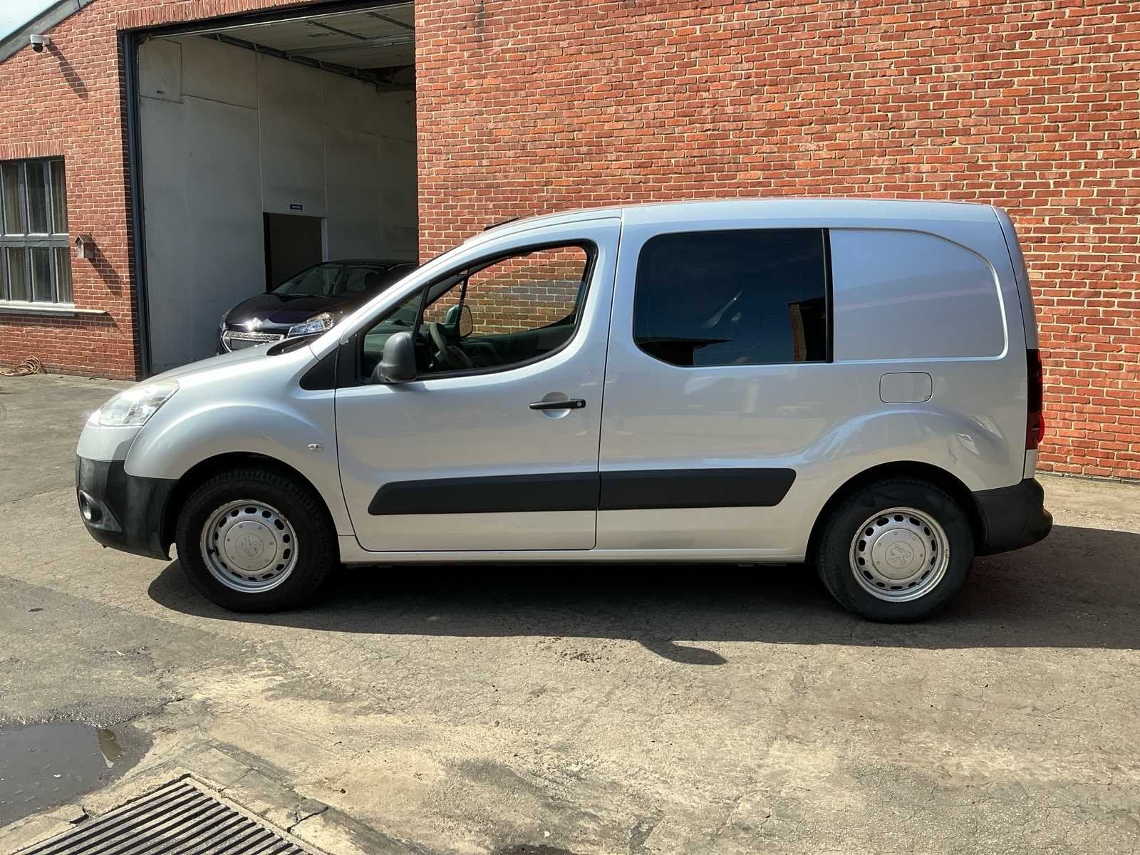 Véhicule Commercial Peugeot Partner, Euro 5, Achat, Entreprise, Boîte manuelle