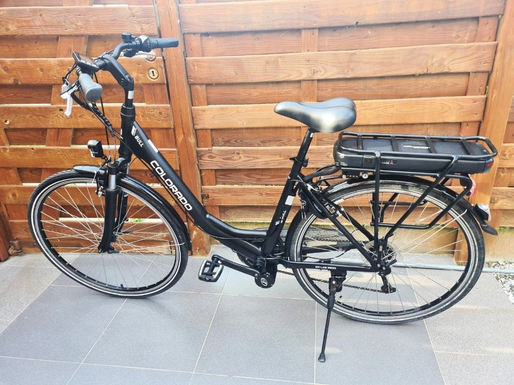 Colorado E-bike Bull 28" met middenmotor, Ophalen, Zo goed als nieuw, 30 tot 50 km per accu