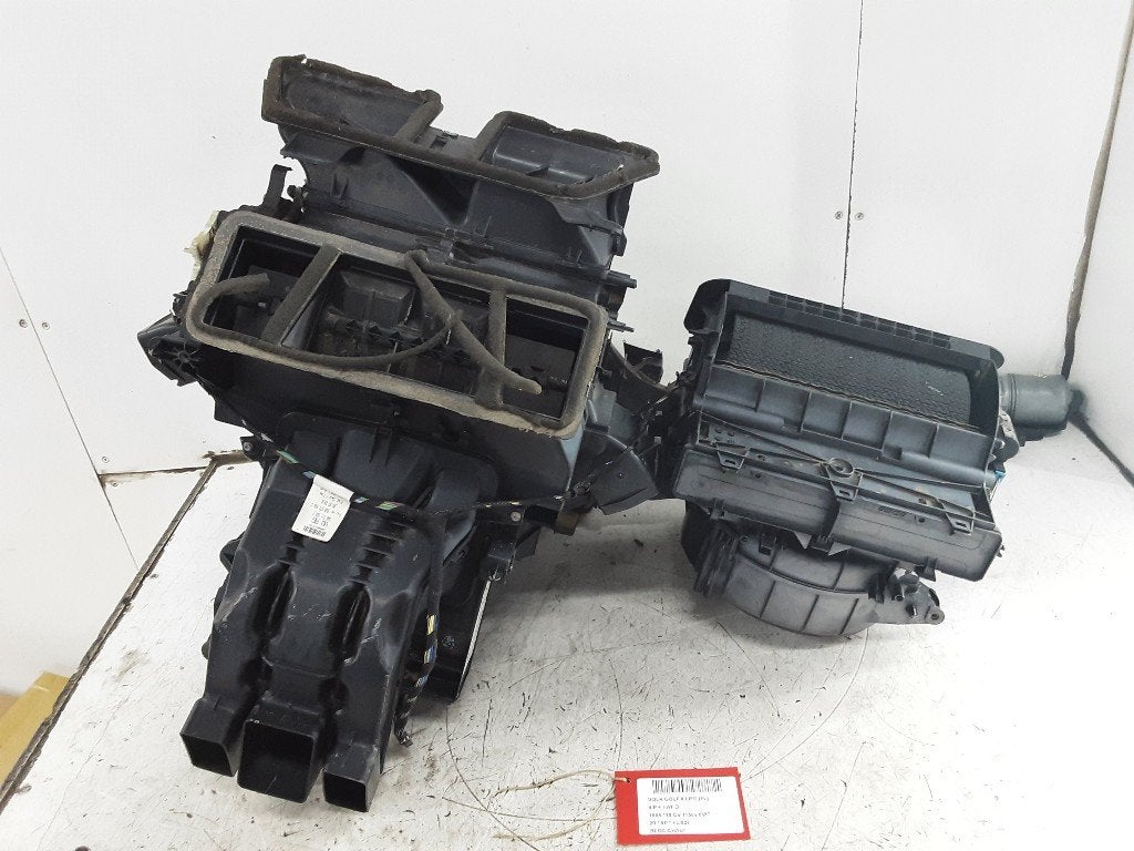 KACHELRADIATEUR Volkswagen Golf VIII (CD1) (CZ4433500082), Gebruikt, Volkswagen, Volkswagen AG, Kundenbetreuung@volkswagen.de