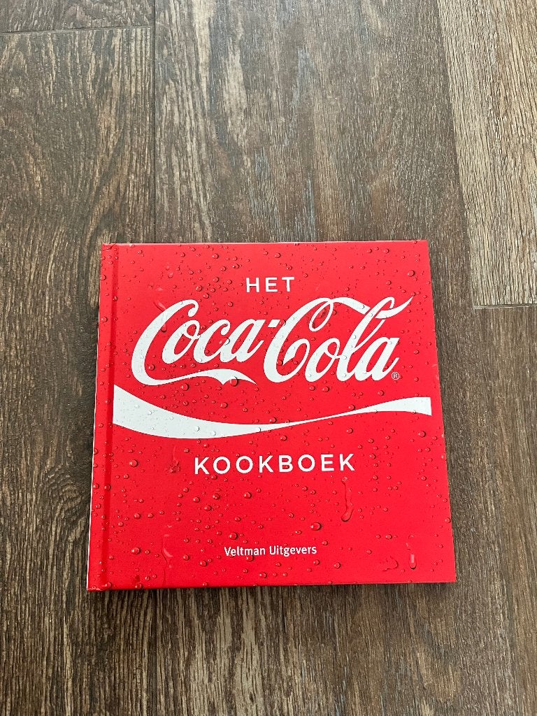 Coca Cola kookboek en ontstaan Coca Cola 127 pagina's, Boeken, Overige typen, Nieuw, Ophalen of Verzenden, Diversen